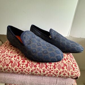 MENS LOAFERS by TALIA Size 10 Navy Blue 
Sharp! MENS SLIP ONS